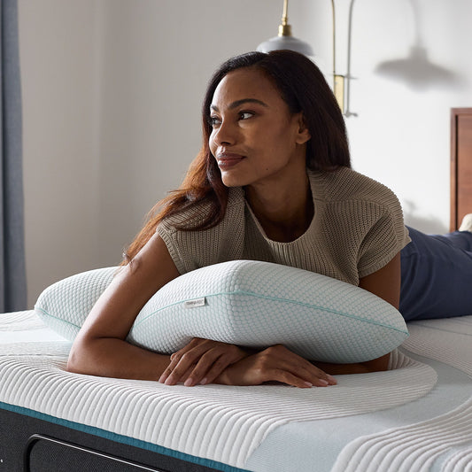 Pillows - Tempur-Pedic Everyday Comfort Pillow - White